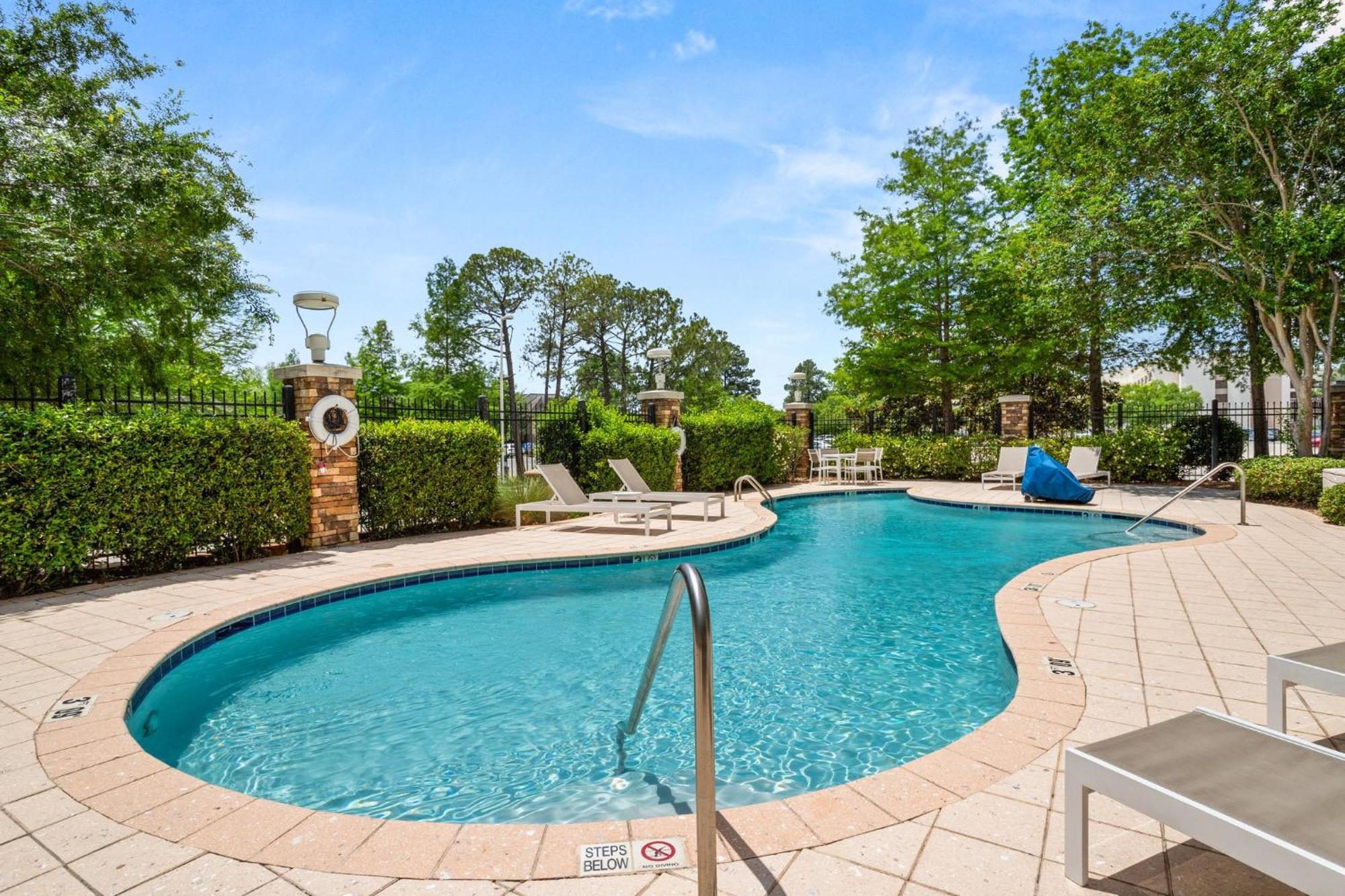 Holiday Inn Baton Rouge College Drive I-10 By Ihg Exteriör bild