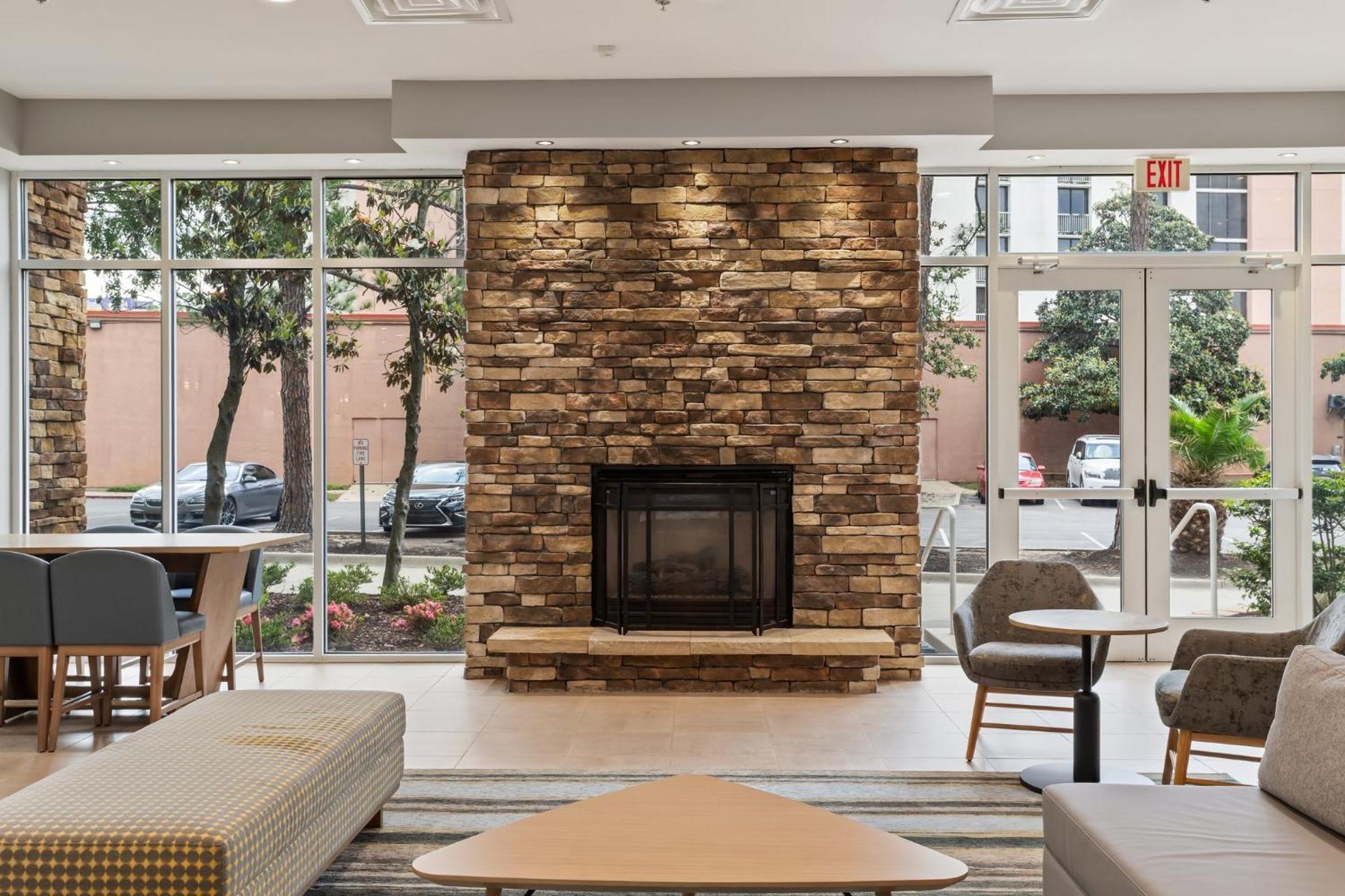 Holiday Inn Baton Rouge College Drive I-10 By Ihg Exteriör bild